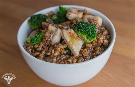 World’s Tastiest Chicken, Brown Rice & Broccoli Meal .